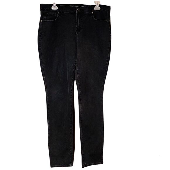 Old Navy Sweetheart Black Wash Jeans Size 12 Long - Picture 1 of 9
